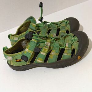 KEEN Newport H2 Series Sandals Lime Green, 5 Youth Hiking Gorpcore Waterproof